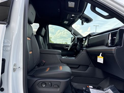 New 2026 GMC Sierra 2500 AT4 w/ AT4 Premium Plus Package AWD/4WD image 30