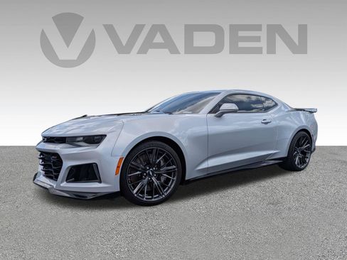 Used 2017 Chevrolet Camaro ZL1 RWD image 2