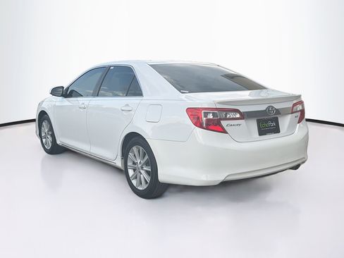 Used 2014 Toyota Camry XLE FWD image 5