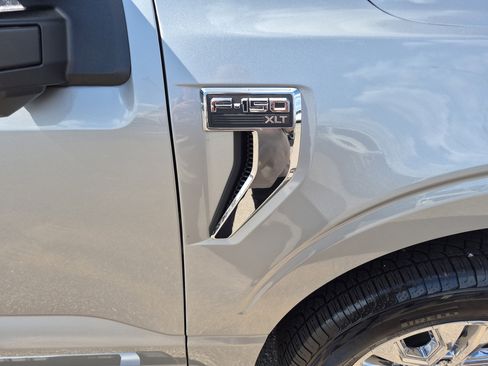 Used 2025 Ford F150 XLT w/ Equipment Group 302A MID image 10