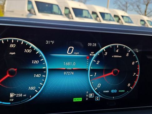 Used 2022 Mercedes-Benz GLS 450 4MATIC image 8