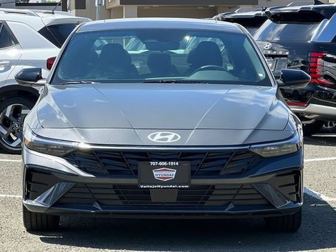New 2026 Hyundai Elantra SEL Sport Premium FWD image 3