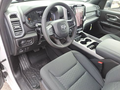 New 2026 RAM 1500 4x4 Crew Cab image 21