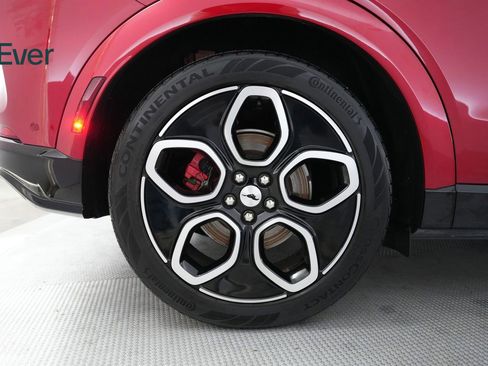 Used 2021 Ford Mustang Mach-E GT image 22