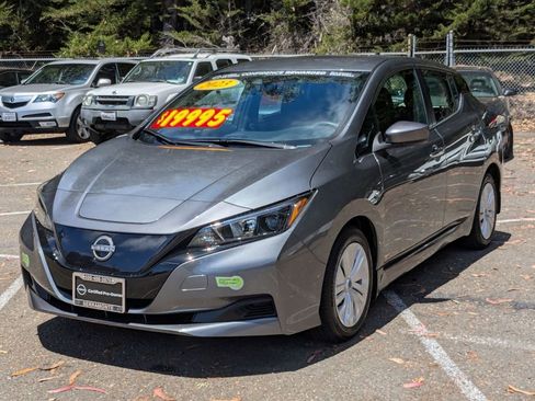 Certified 2023 Nissan Leaf S FWD image 2