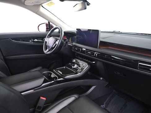 Used 2022 Lincoln Nautilus Reserve w/ Equipment Group 201A image 22