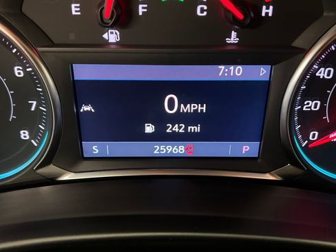 Used 2023 Chevrolet Equinox LT image 22