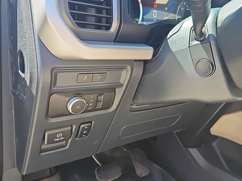 Used 2022 Ford Expedition Max XLT AWD/4WD image 25