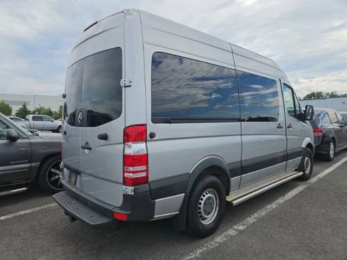 Used 2016 Mercedes-Benz Sprinter 2500 image 5