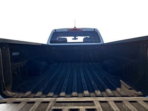 Used 2016 GMC Canyon SLE RWD image 25