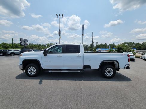 Used 2025 Chevrolet Silverado 2500 LT w/ Safety Package AWD/4WD image 3