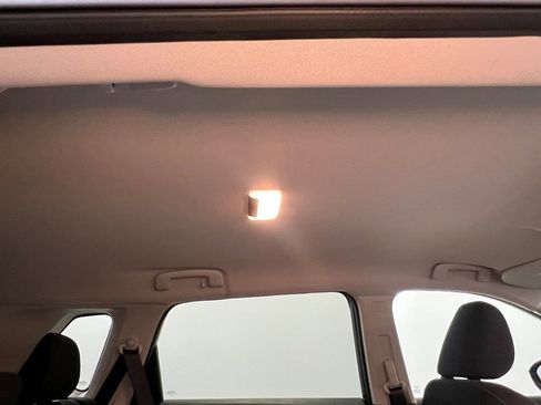 Used 2025 Nissan Rogue S image 16