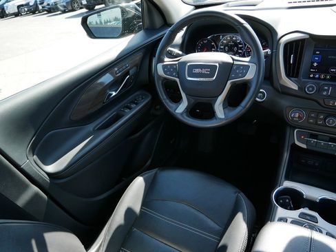 Used 2022 GMC Terrain Denali image 13