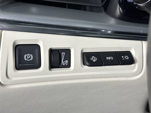 Certified 2021 Cadillac XT5 Premium Luxury AWD/4WD image 21