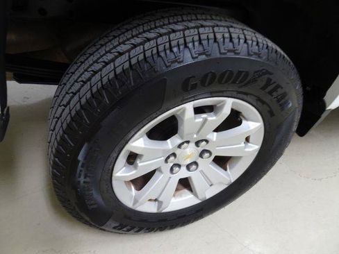 Used 2020 Chevrolet Colorado LT w/ Safety Package RWD image 7