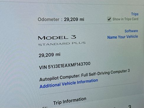 Used 2021 Tesla Model 3 Standard Range Plus image 17