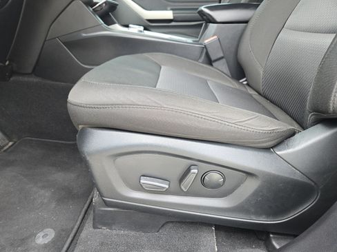 Used 2022 Ford Explorer XLT RWD image 24