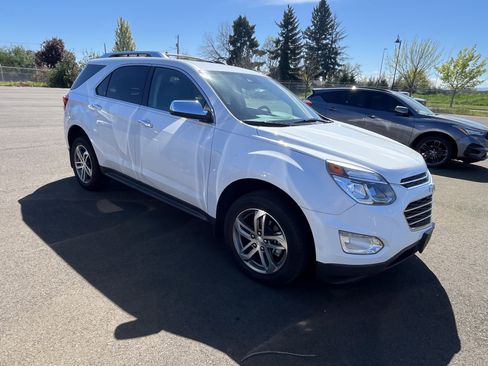 Used 2017 Chevrolet Equinox Premier w/ Enhanced Convenience Package image 5