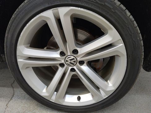 Used 2014 Volkswagen Tiguan R-Line image 31