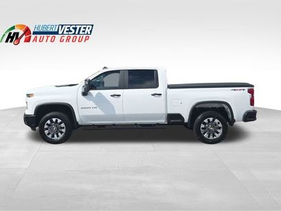 Used 2024 Chevrolet Silverado 2500 Custom w/ Custom Value Package
