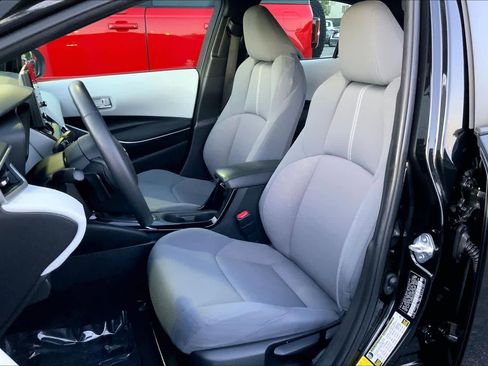 Used 2022 Toyota Corolla SE FWD image 8