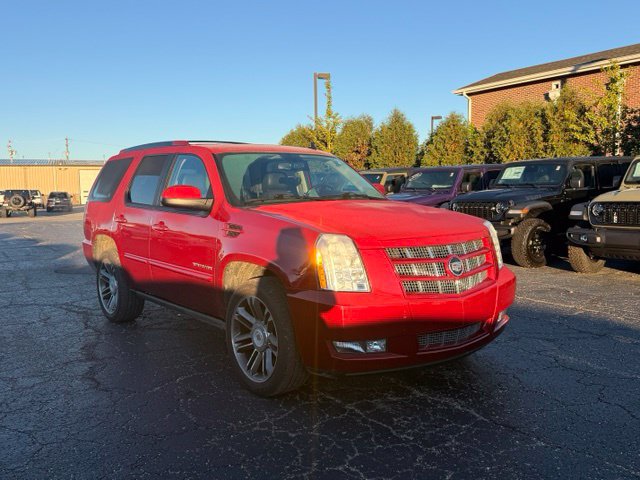 Used 2012 Cadillac Escalade Premium AWD/4WD image 3