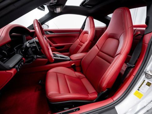 Used 2025 Porsche 911 Carrera image 21