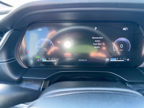 Used 2023 Jeep Grand Cherokee Limited image 14