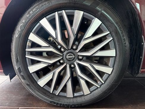 Used 2025 Nissan Altima 2.5 SV FWD image 5