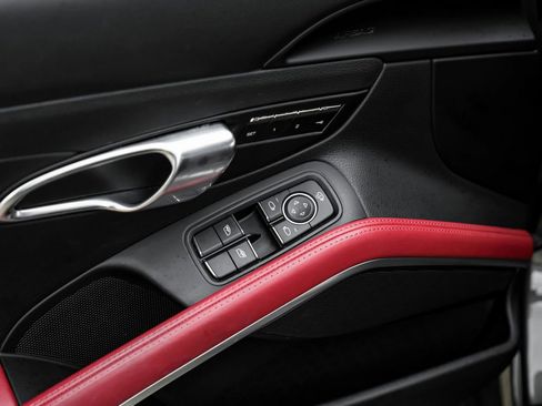 Used 2021 Porsche 718 Boxster S RWD image 46