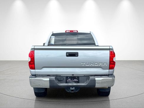 Used 2018 Toyota Tundra SR5 w/ SR5 Upgrade Package RWD image 4