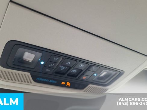 Used 2025 Ford Expedition Platinum AWD/4WD image 34
