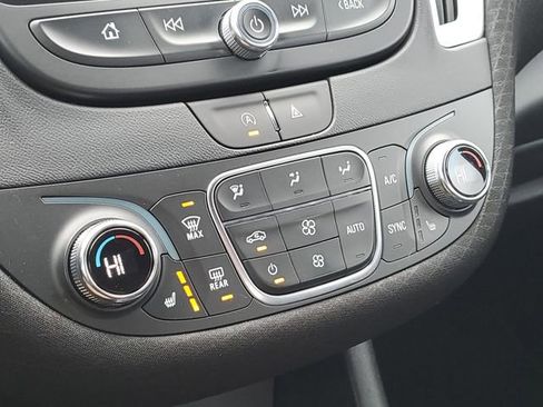 Used 2023 Chevrolet Malibu LT image 17