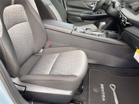 New 2026 Nissan Sentra SV w/ SV Convenience Package FWD image 32