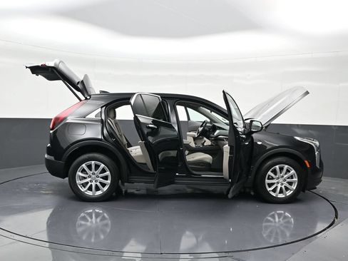 Used 2022 Cadillac XT4 Luxury w/ Driver Awareness Package FWD image 29