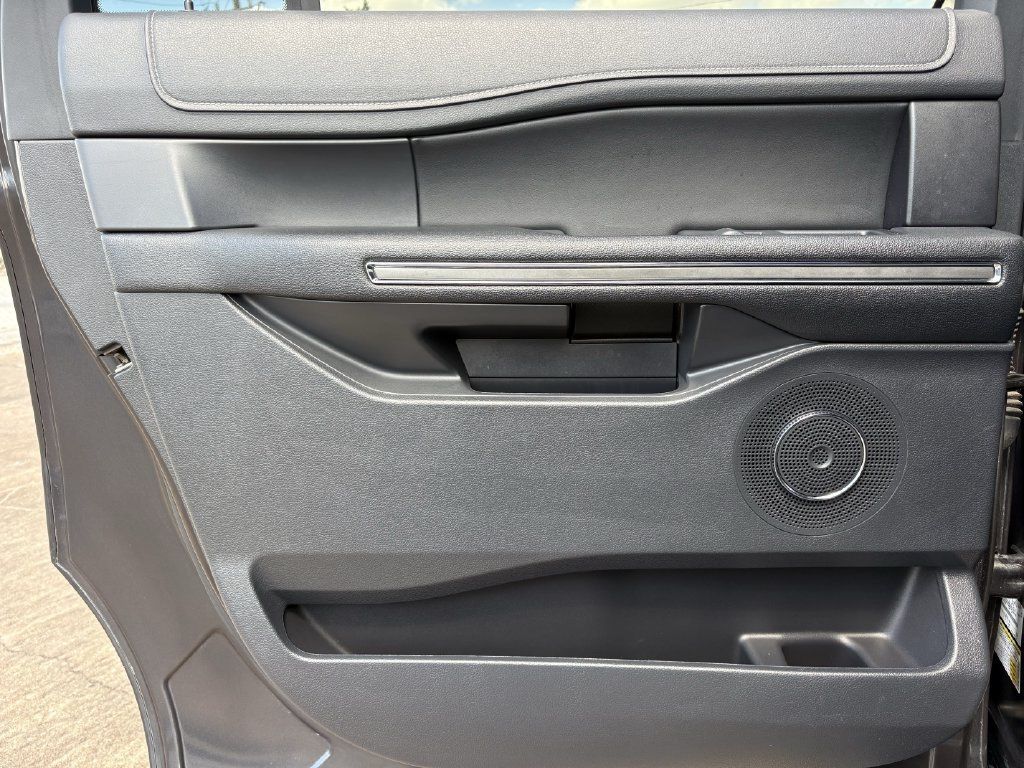 Used 2022 Ford Expedition Max XLT RWD image 25
