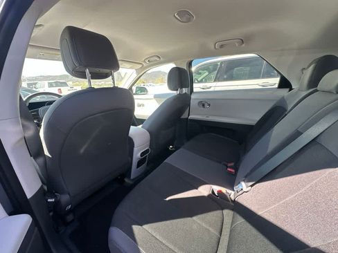 Used 2024 Hyundai Ioniq 5 SE RWD image 7
