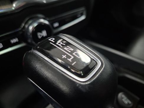 Used 2018 Volvo XC60 T5 Inscription w/ Luxury Seat Package image 25