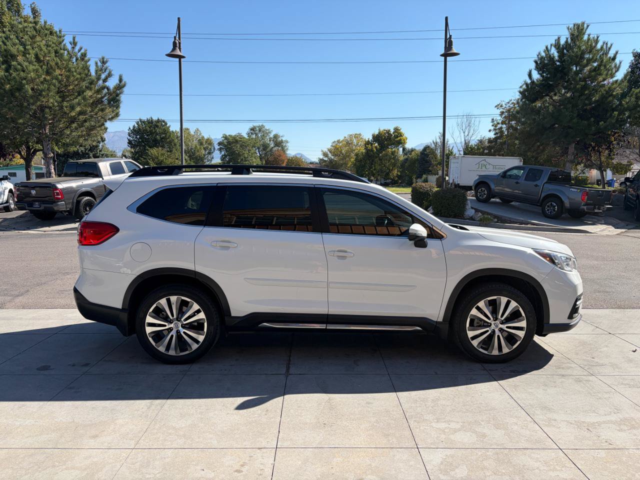 Used 2019 Subaru Ascent Limited w/ Popular Package #2 AWD/4WD image 3