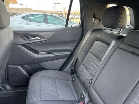 Used 2025 Chevrolet Equinox LT FWD image 39