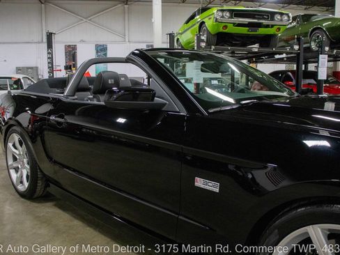 Used 2011 Ford Mustang GT Premium w/ Comfort Pkg RWD image 25