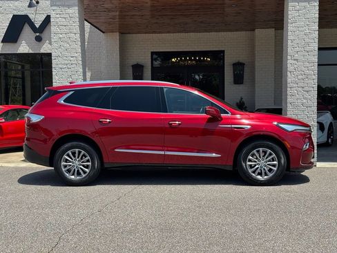 Used 2024 Buick Enclave Premium AWD/4WD image 15