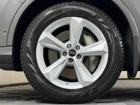 Used 2025 Audi Q7 3.0T Premium AWD/4WD image 12
