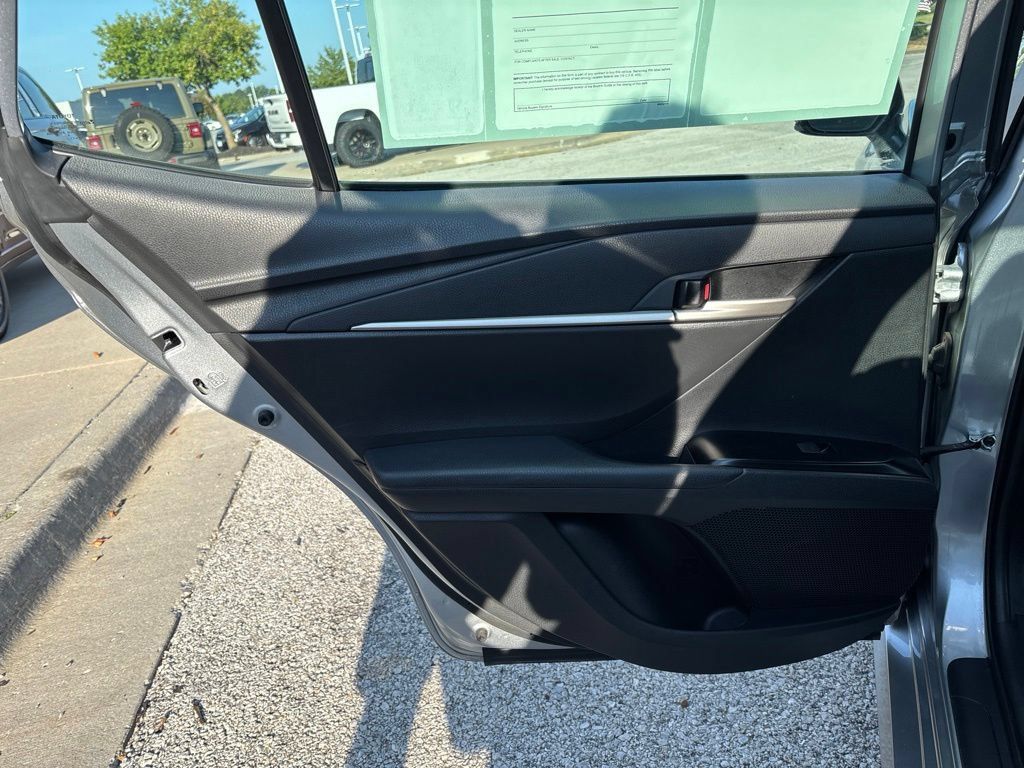 Used 2025 Toyota Camry LE FWD image 16