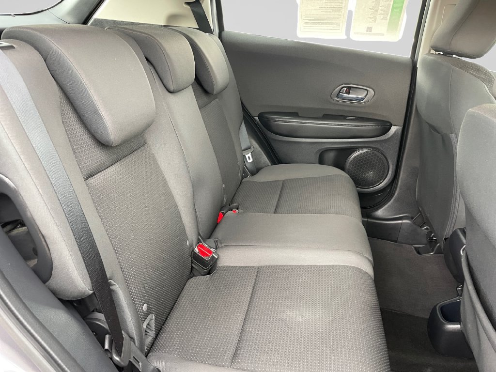 Used 2021 Honda HR-V LX image 13
