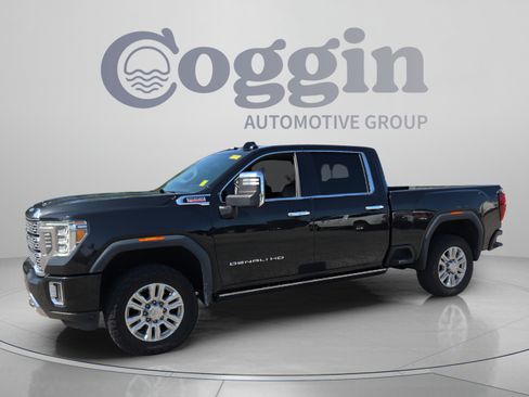 Used 2022 GMC Sierra 2500 Denali w/ Denali Black Diamond Edition AWD/4WD image 1