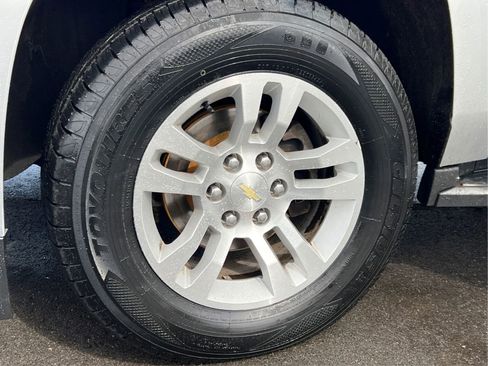 Used 2018 Chevrolet Tahoe LT AWD/4WD image 23
