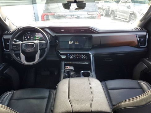 Used 2023 GMC Sierra 1500 Denali w/ Denali Reserve Package AWD/4WD image 12