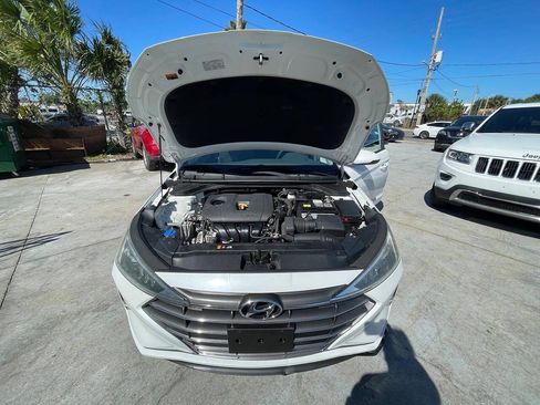 Used 2020 Hyundai Elantra SEL w/ Cargo Package (C1) FWD image 3