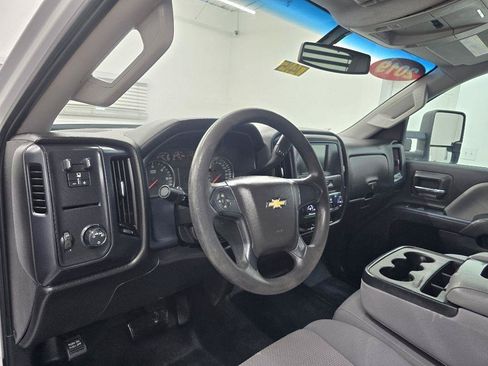 Used 2019 Chevrolet Silverado 2500 W/T w/ WT Convenience Package RWD image 9